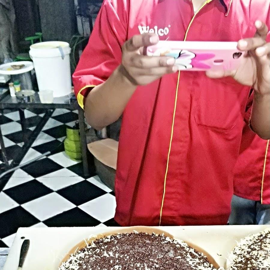 England Martabak Terangbulan, Mulyosari