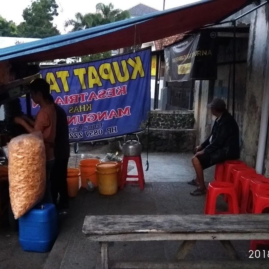 Kupat Tahu Khas Mangunreja, Kesatriaan