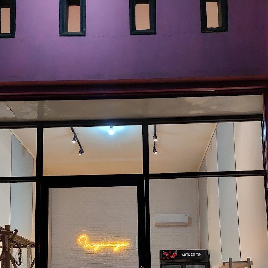 Inyonge Cake & Bakery, Gatot Subroto