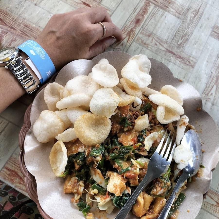 Lotek & Gado-Gado Bu Katri, Kadipaten Kidul