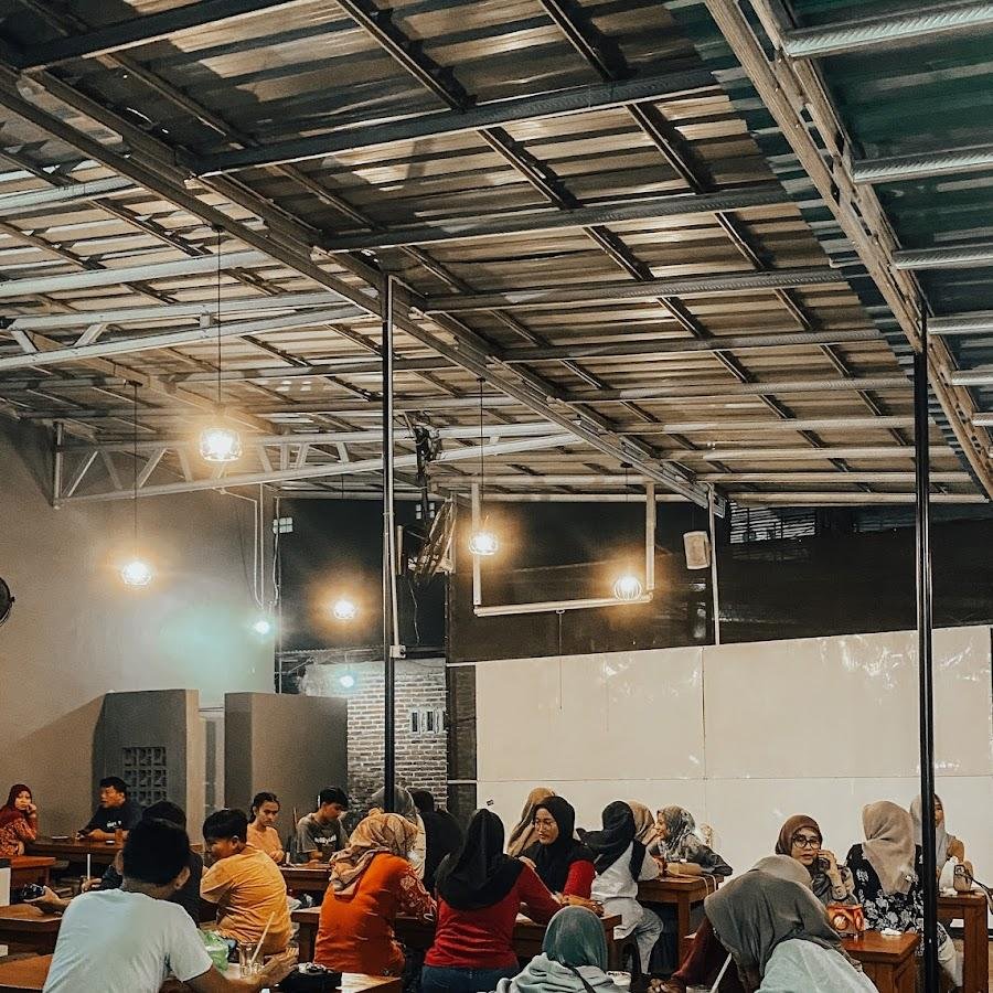 Burjo Gama Jl. Gajah Mada, Batang, Bogoran, Kauman