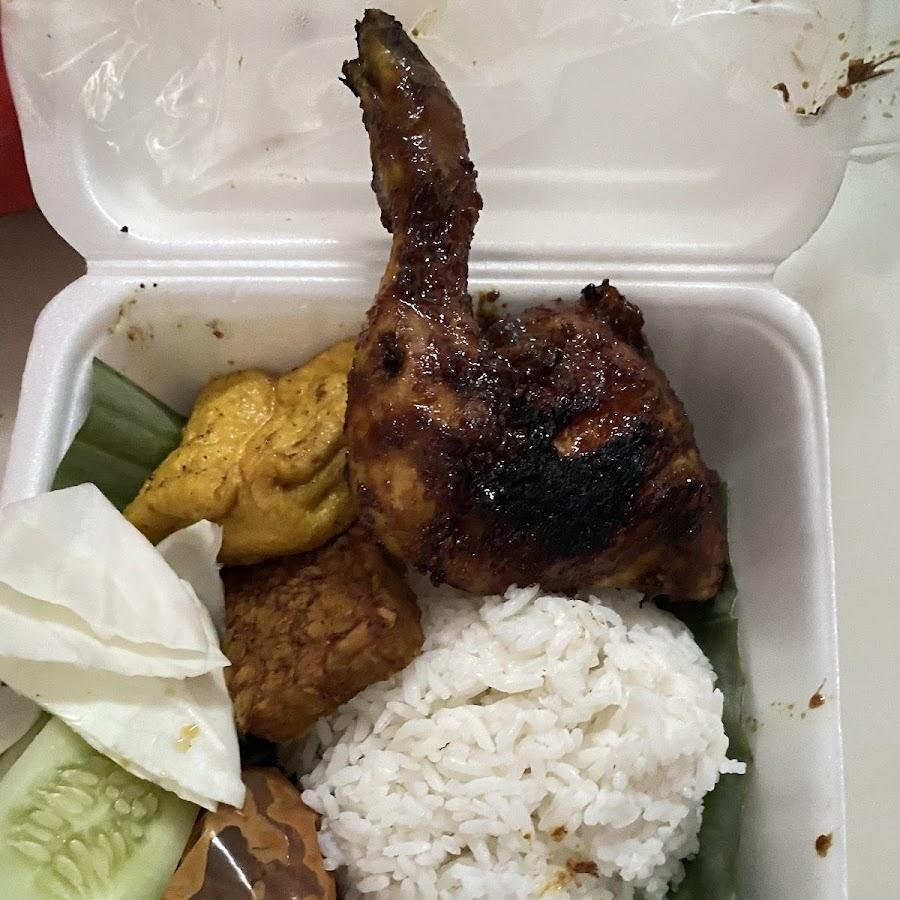 Sate Ayam Pak Awi Madura, Kebayoran Lama