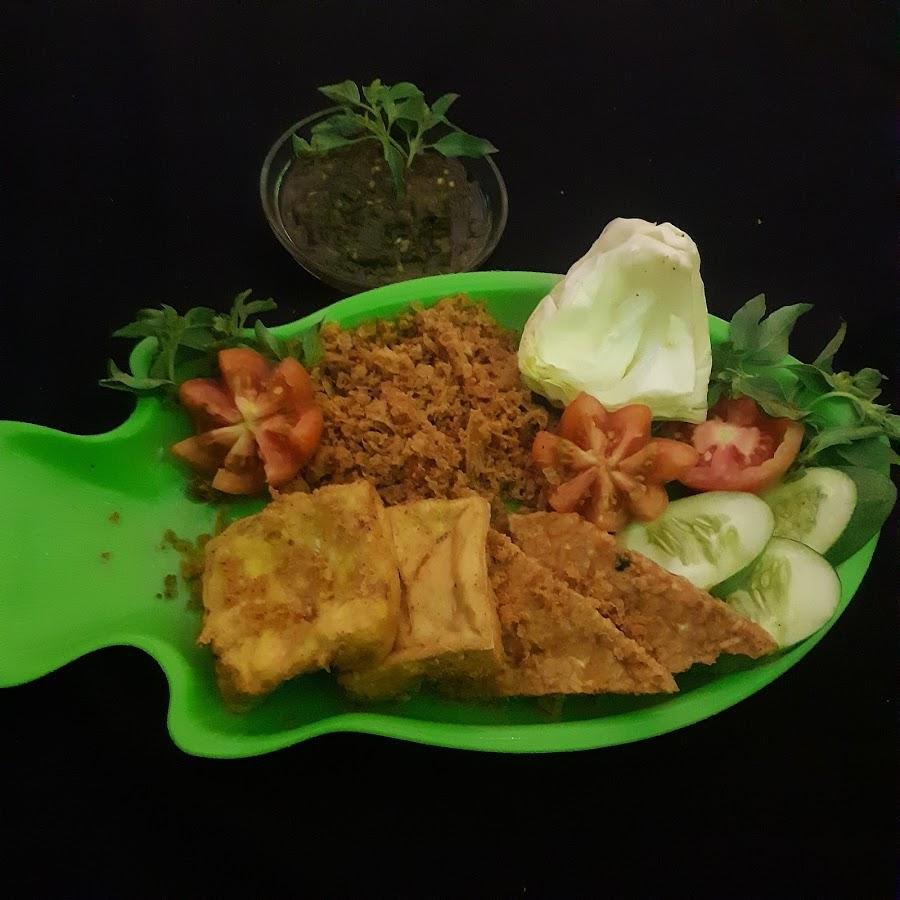 Ayam Goreng Kremes Lombok Ijo Mak Tik, Margorejo Timur