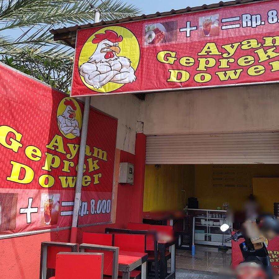 Ayam Geprek Dower, Hulaan Menganti