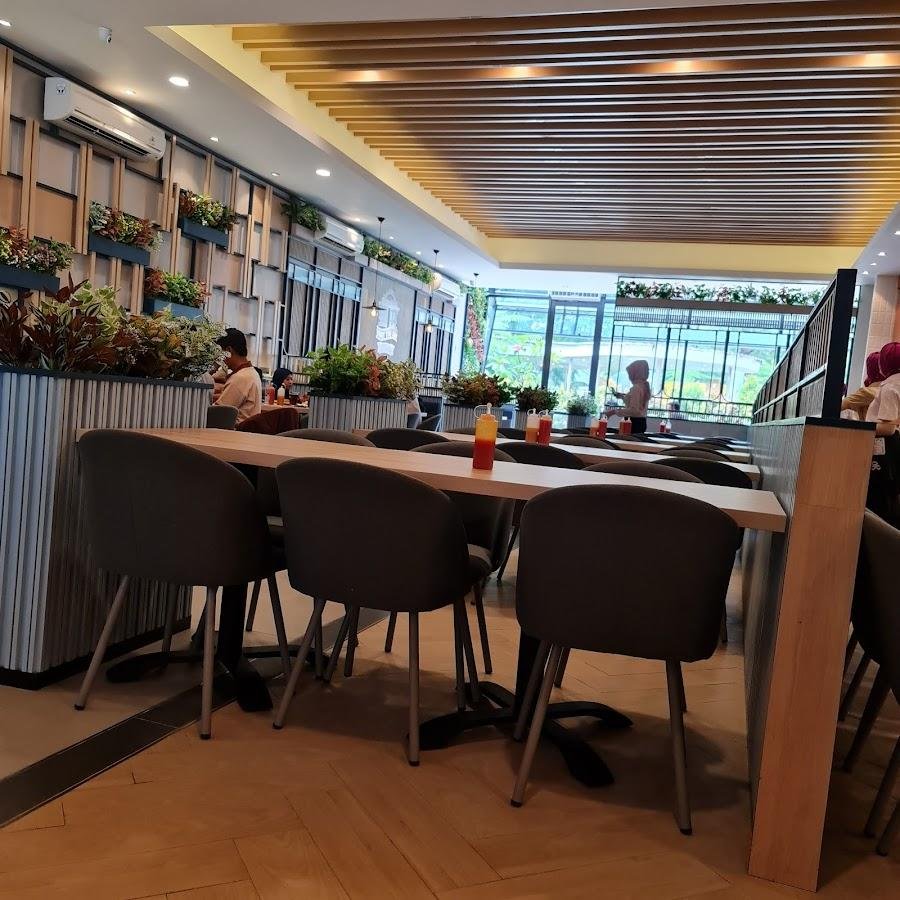 Solaria, Green Terrace TMII