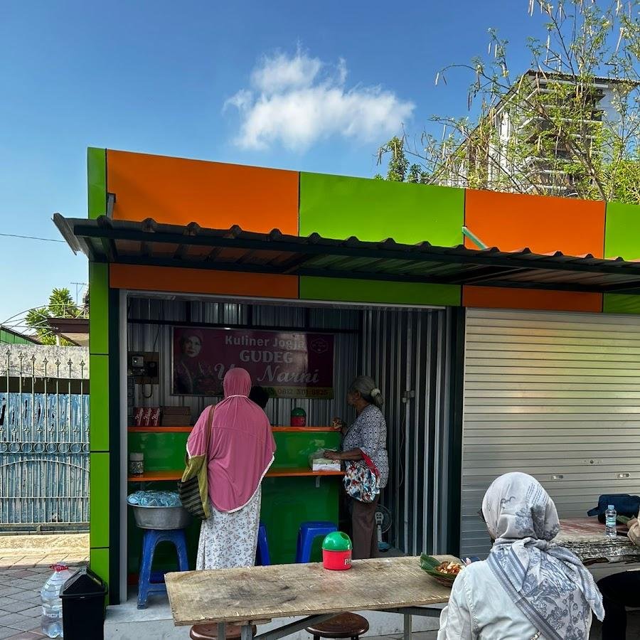 Gudeg Yu Narni, Margo Utomo