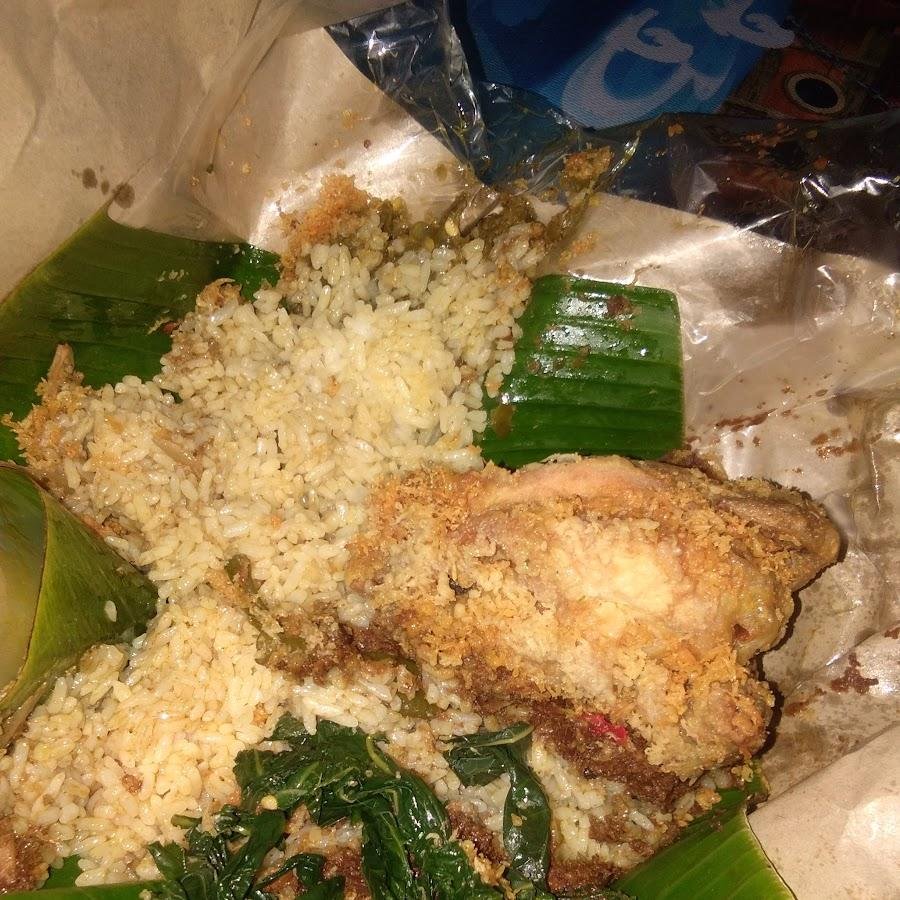 Warung Nasi Padang Kurnia Saiyo, Siliwangi
