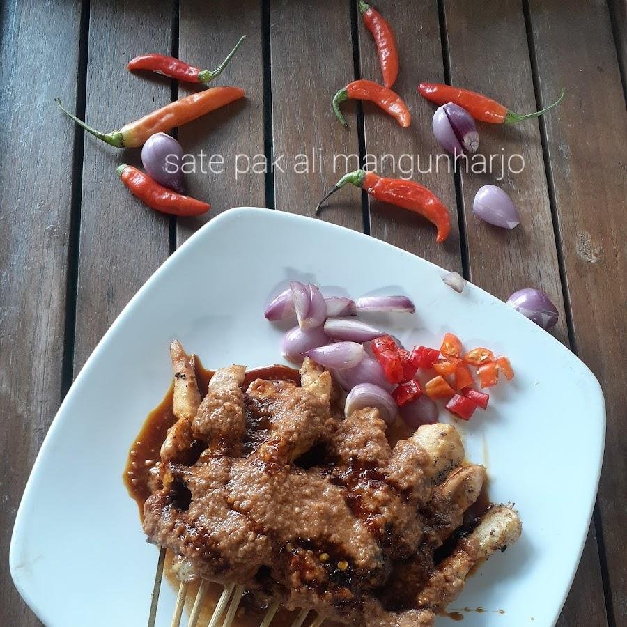 Sate Kambing Pak Ali Mangkang, Gotong Royong