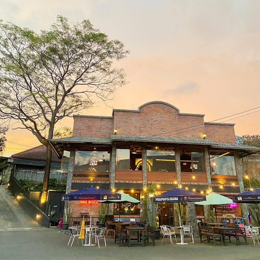 Red Brick Cafe, Pelabuhan 2