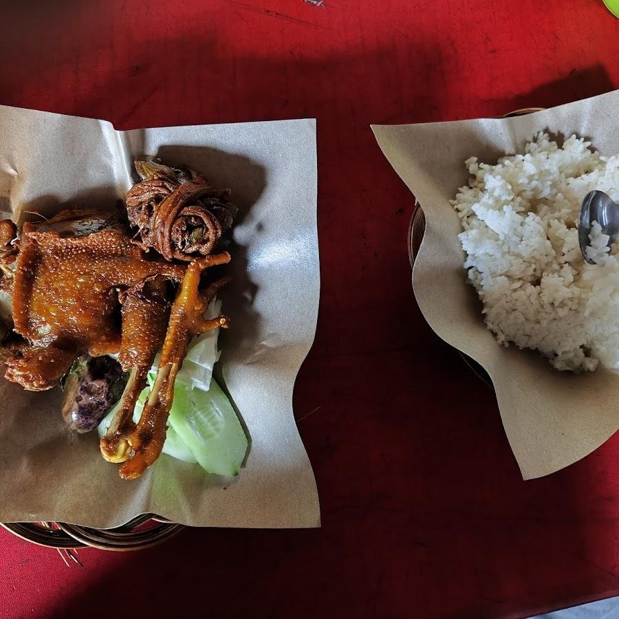 Warung Penyet Mas Ipin, Pusat Kuliner Batan Selatan