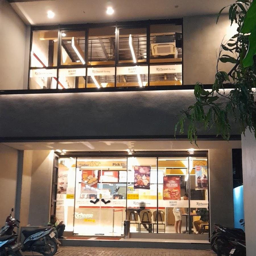Richeese Factory, Cibabat