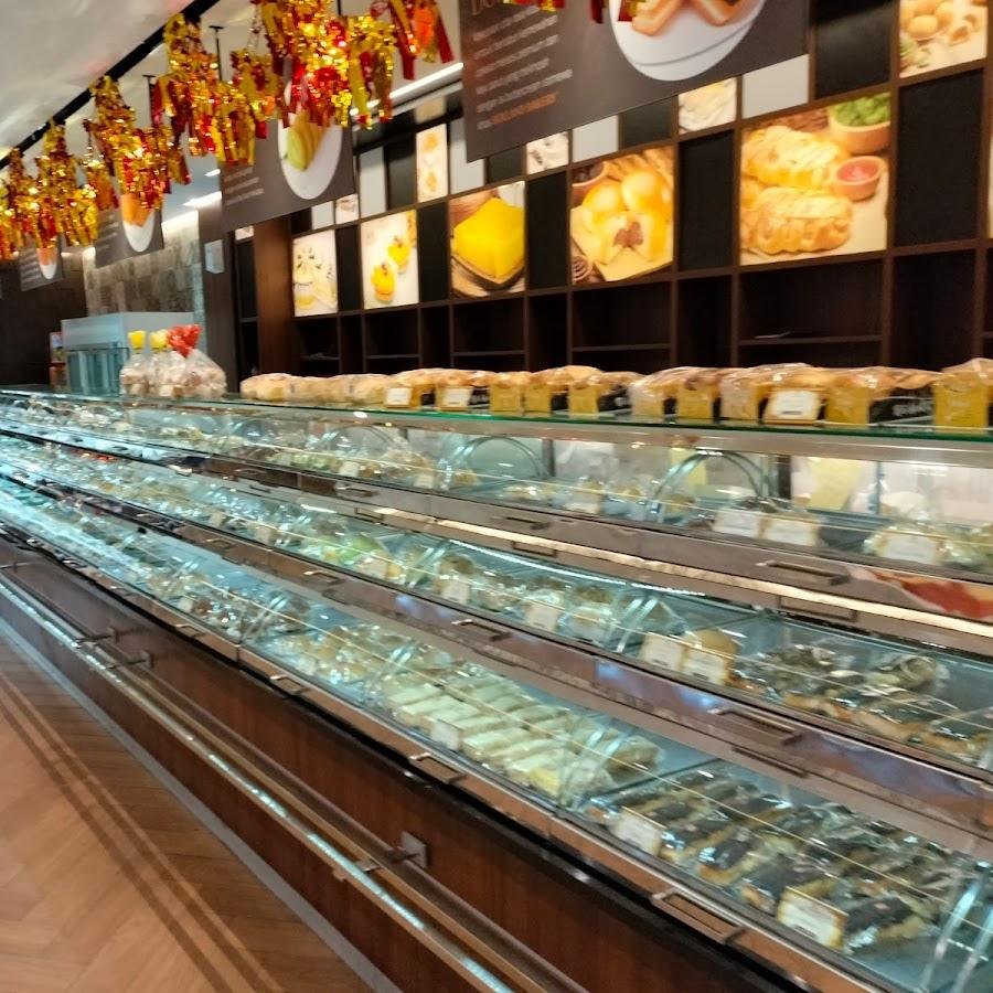 Holland Bakery, Rawamangun