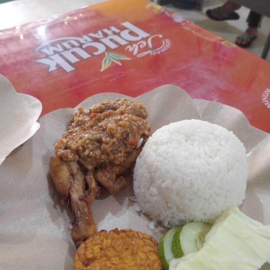 Ayam Gepuk Pak Gembus, Joyomartono