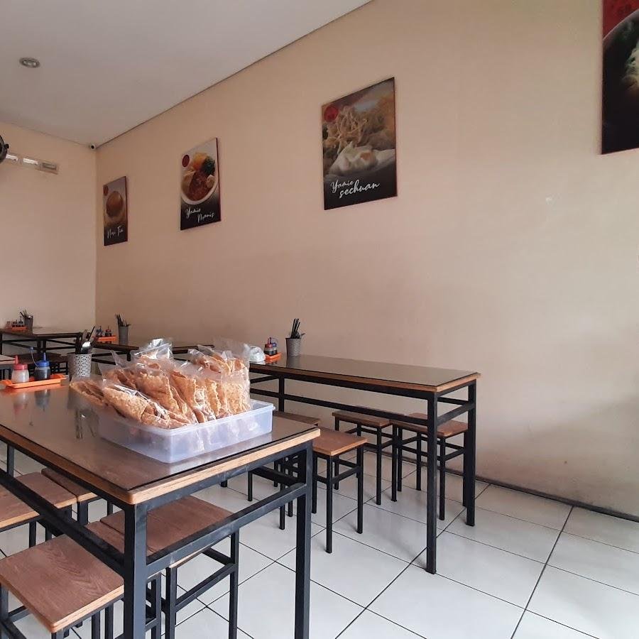Depot Bibi Lung Bubur Dan Dimsum, Maguwoharjo