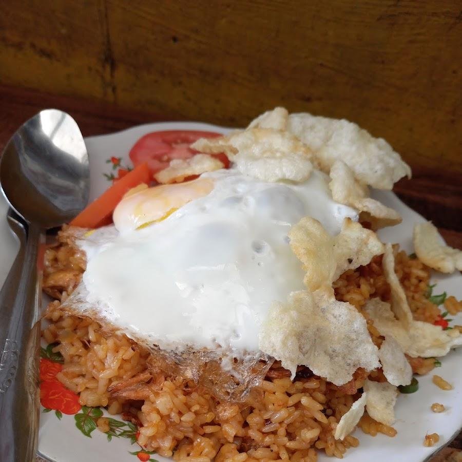 Soto & Sop, AA Gilang