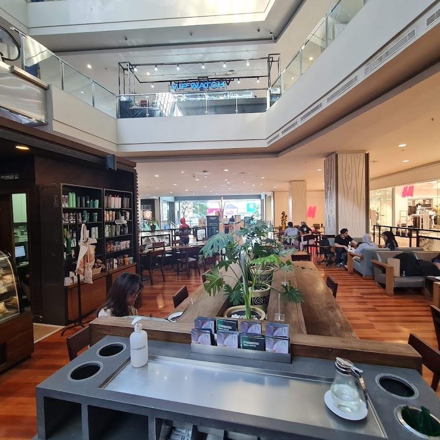 Starbucks, Cirebon Superblock