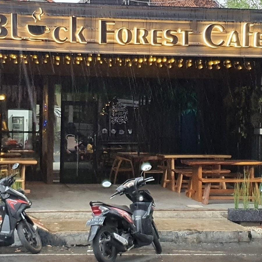 Black Forest Vegan Cafe, Brontokusuman