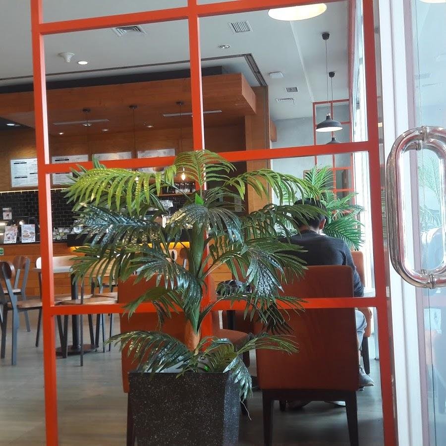 Coffee Bean & Tea Leaf, Transmart Maguwo