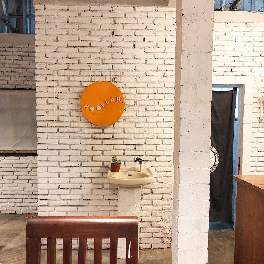 Hooflah, Sinduadi