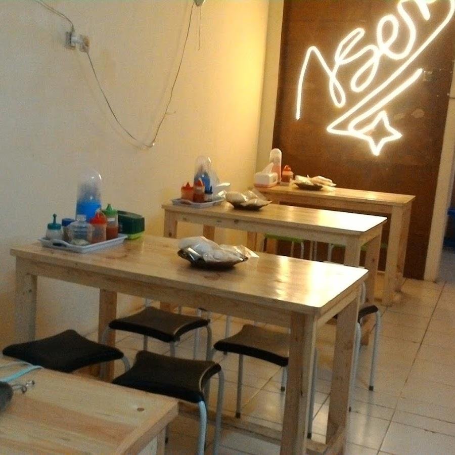 Mie Aseng Kedai Bakmi 77, Rawamangun Muka Timur No 86