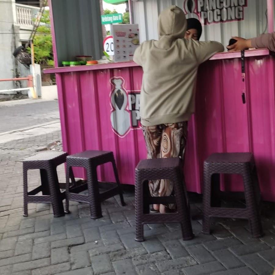 Pocong Pancong Ketintang, Gayungan