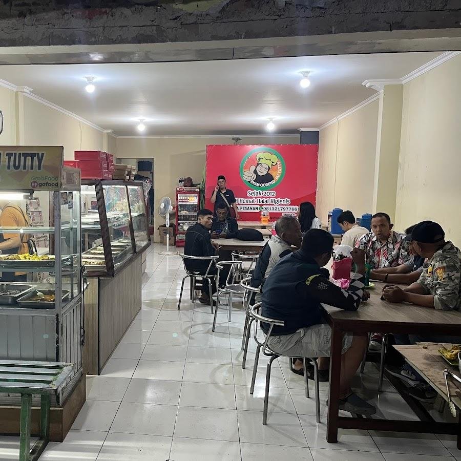 AYAM GORENG IBU TUTTY