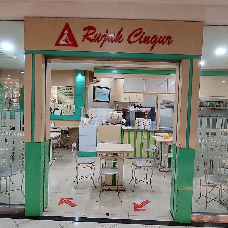 Rujak Cingur Delta, Plaza Surabaya