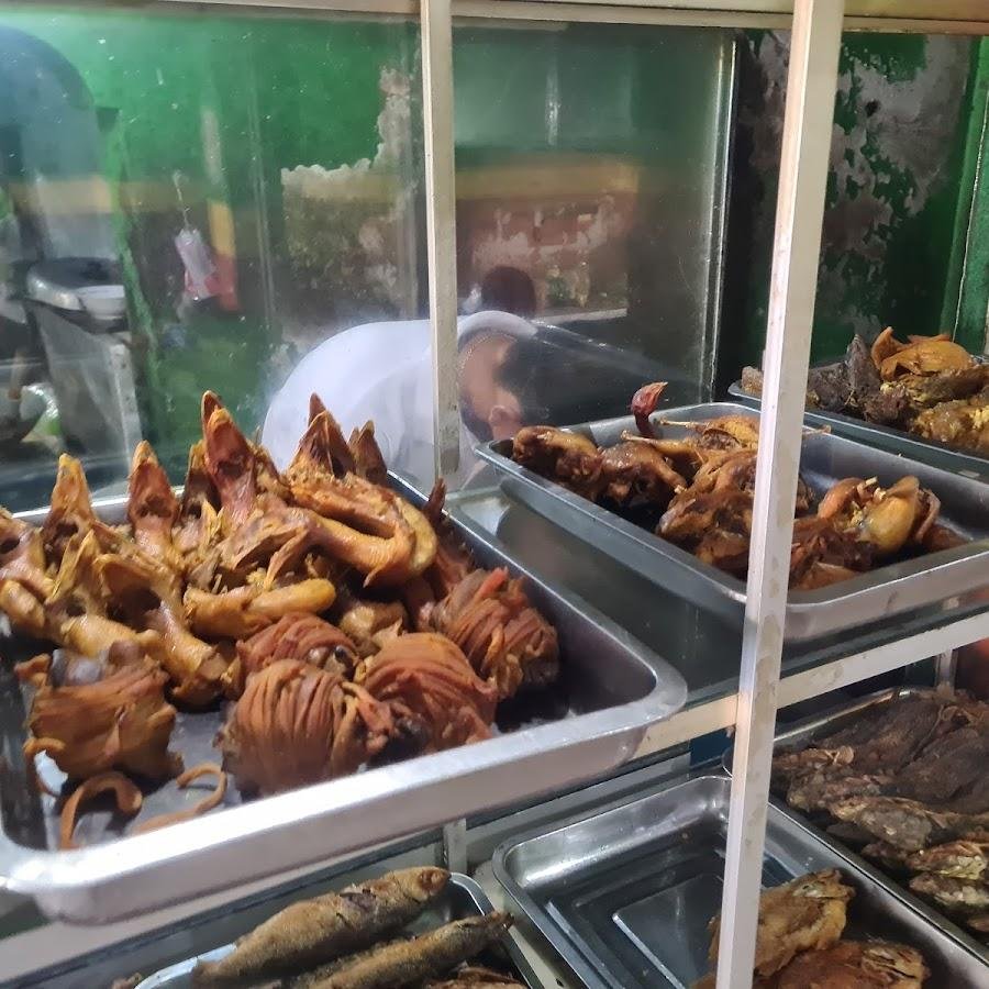 Spesial Sambal Mentah Bu Saring, Hayam Wuruk