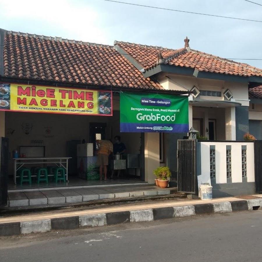 Miee Time Magelang, Waringin