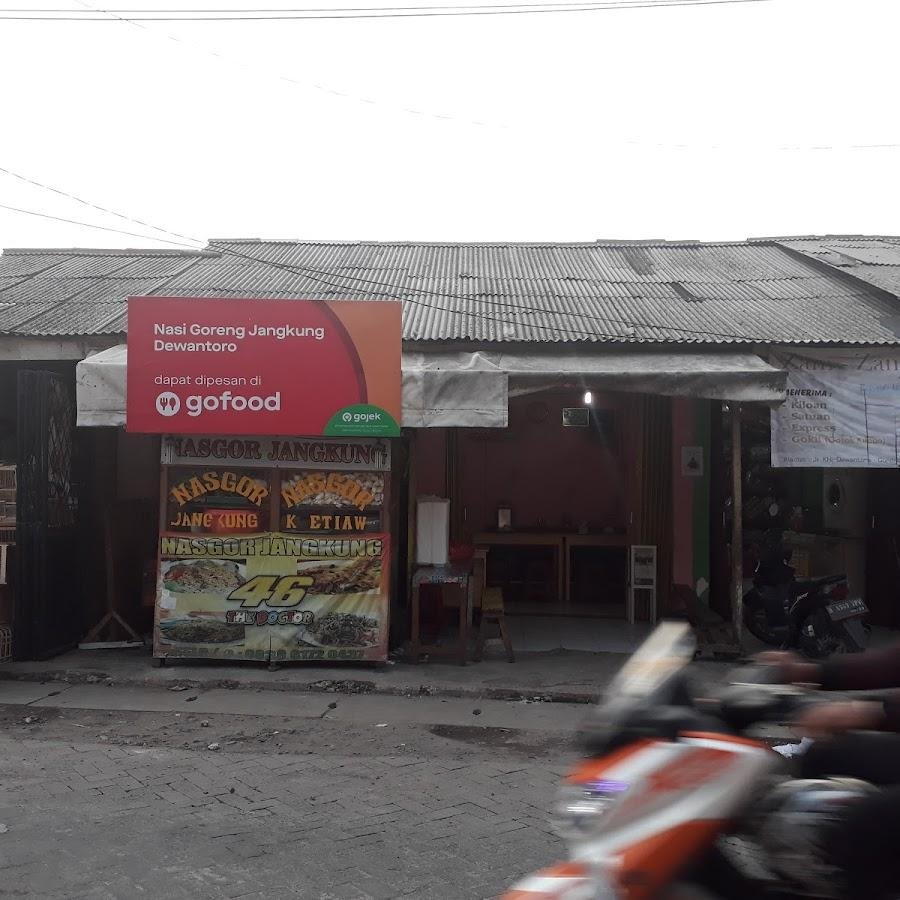 Nasi Goreng Jangkung, Dewantoro