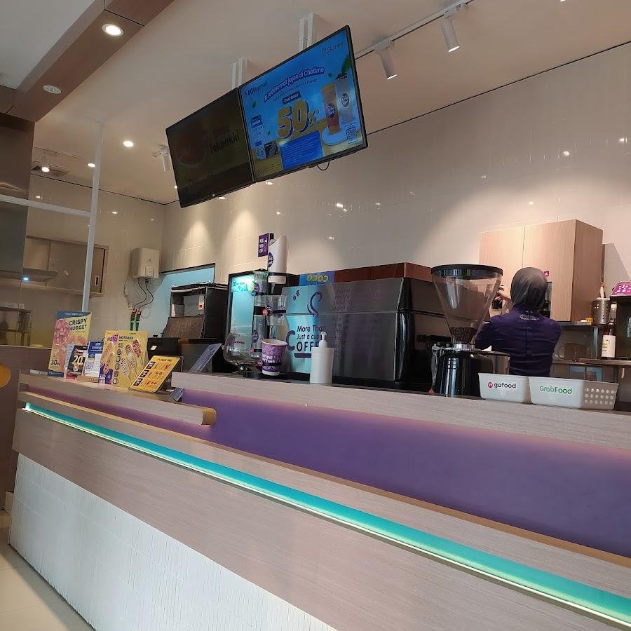 Chatime x Cupbop, Ace Bona Indah
