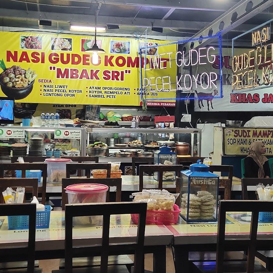 Nasi Gudeg Atau Liwet Mbak Klana, Simpang Lima