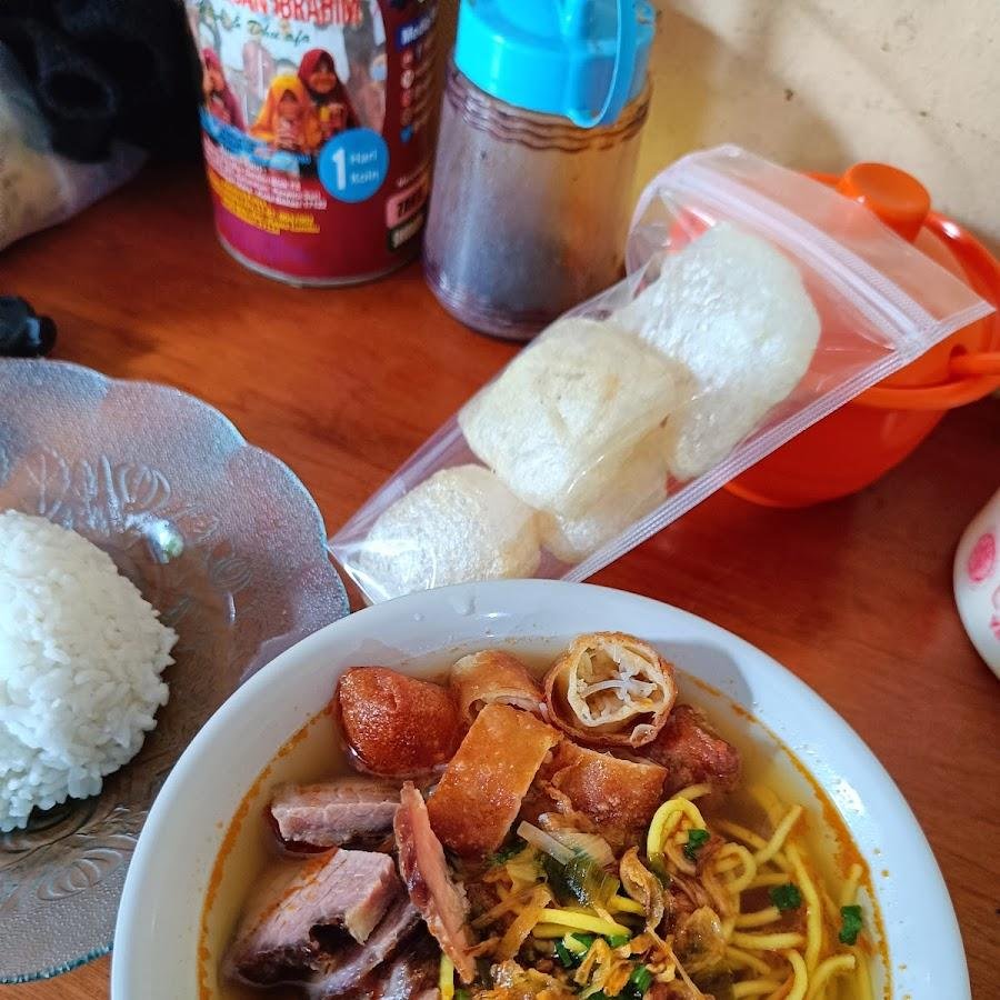 Soto Mie Bogor Haur Jaya Sedap Segar, Masjid Darrusalam Raya