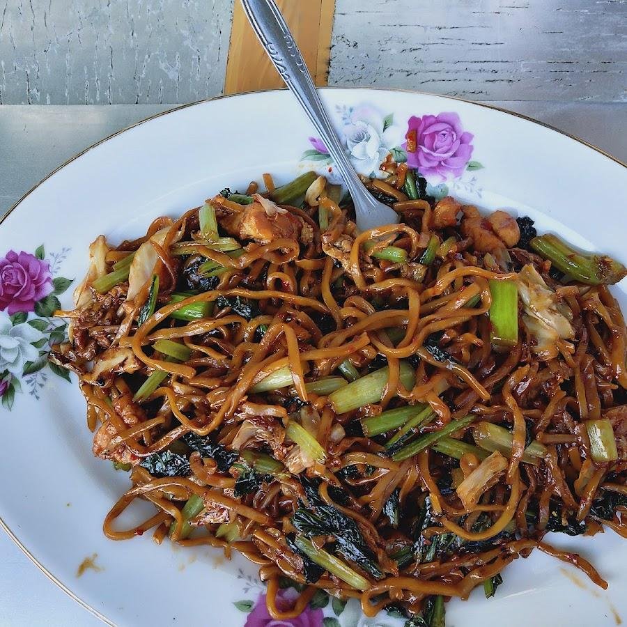 Mie Goreng Juragan (Mie Gorengnya Sukabumi), Stasiun Kereta Cisaat