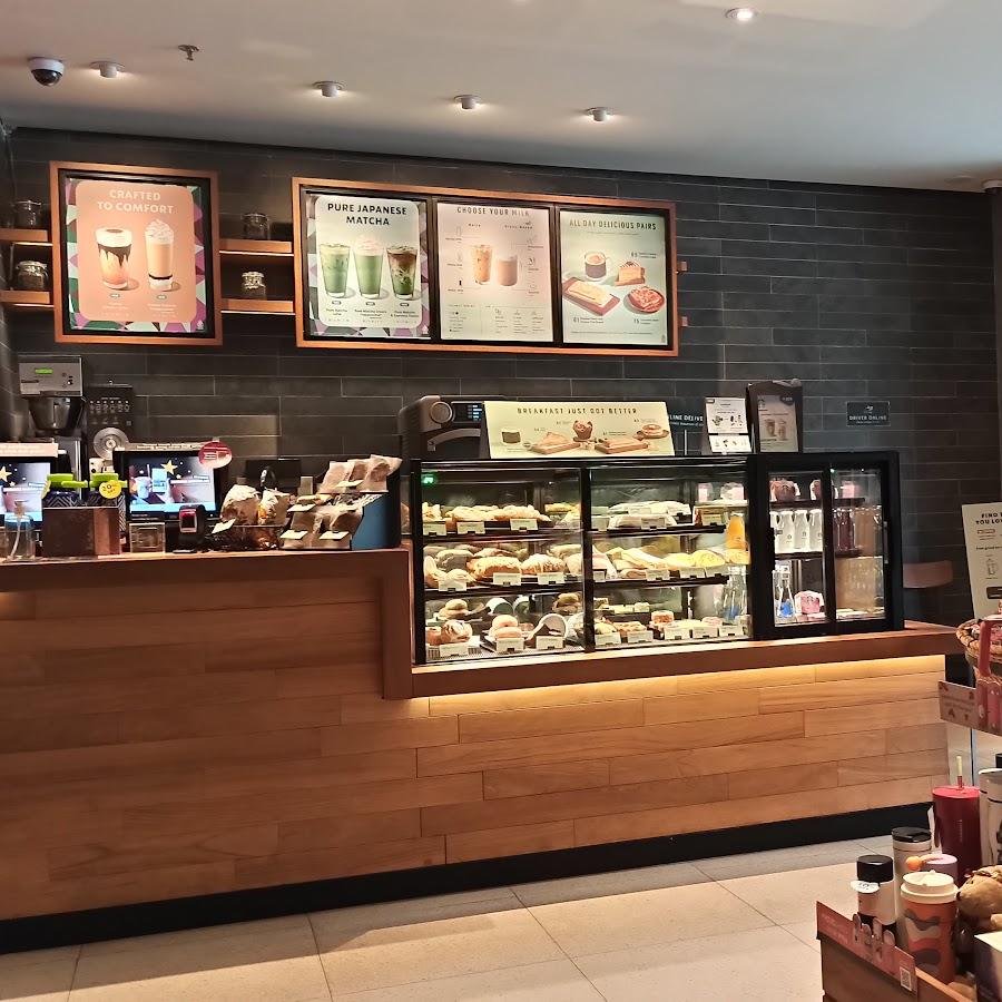 Starbucks, Salemba