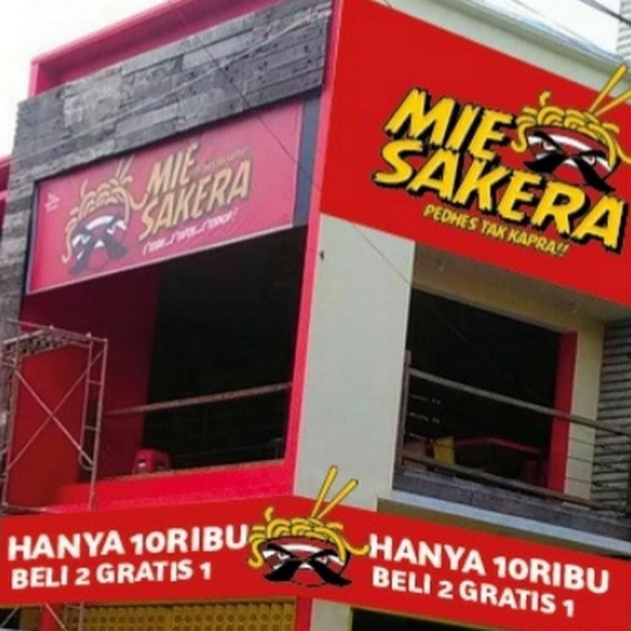 Mie Sakera, Slawu