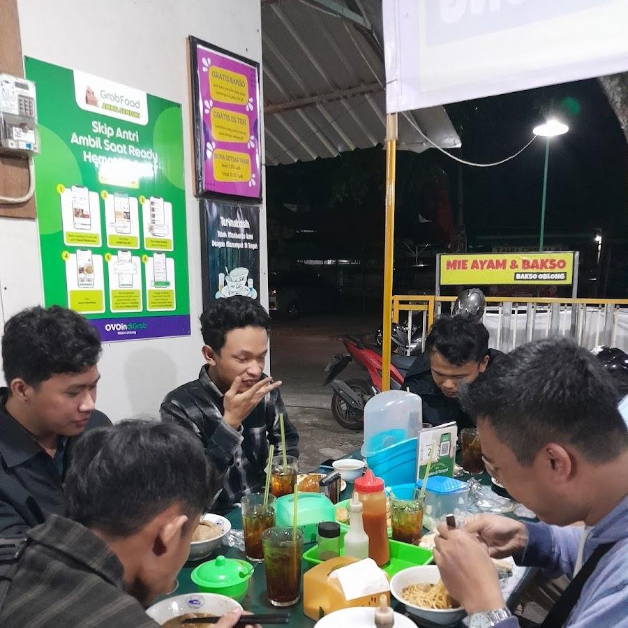 Bakso Oblong, Brumbungan