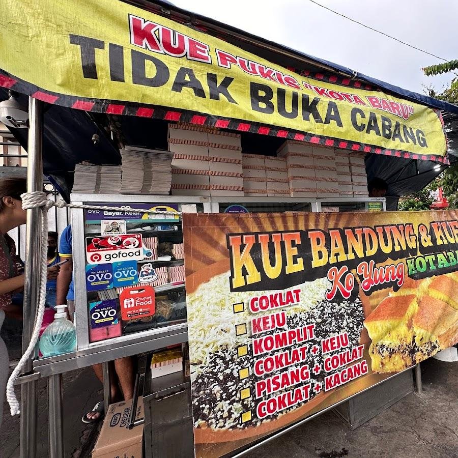 Kue Bandung & Kue Pukis Ko Yung, Abu Bakar Ali