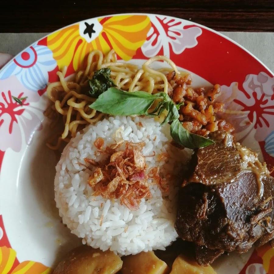 Nasi Uduk Ibu Miat, Adiarsa