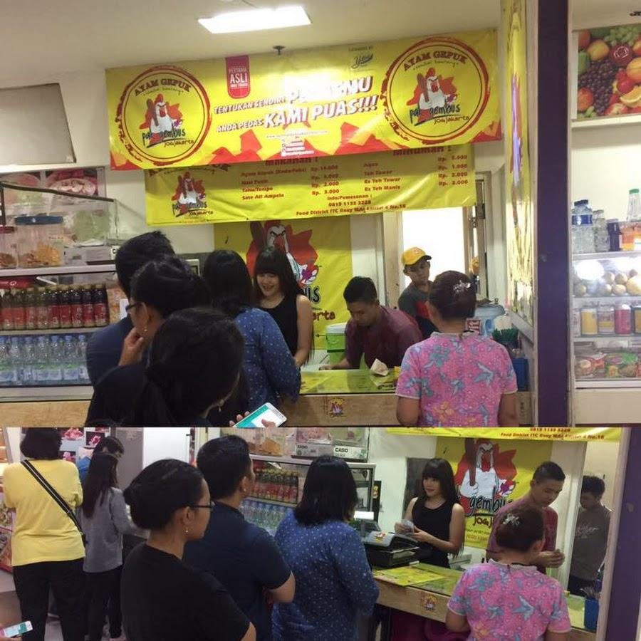 Ayam Gepuk Pak Gembus Roxy, Setia Kawan