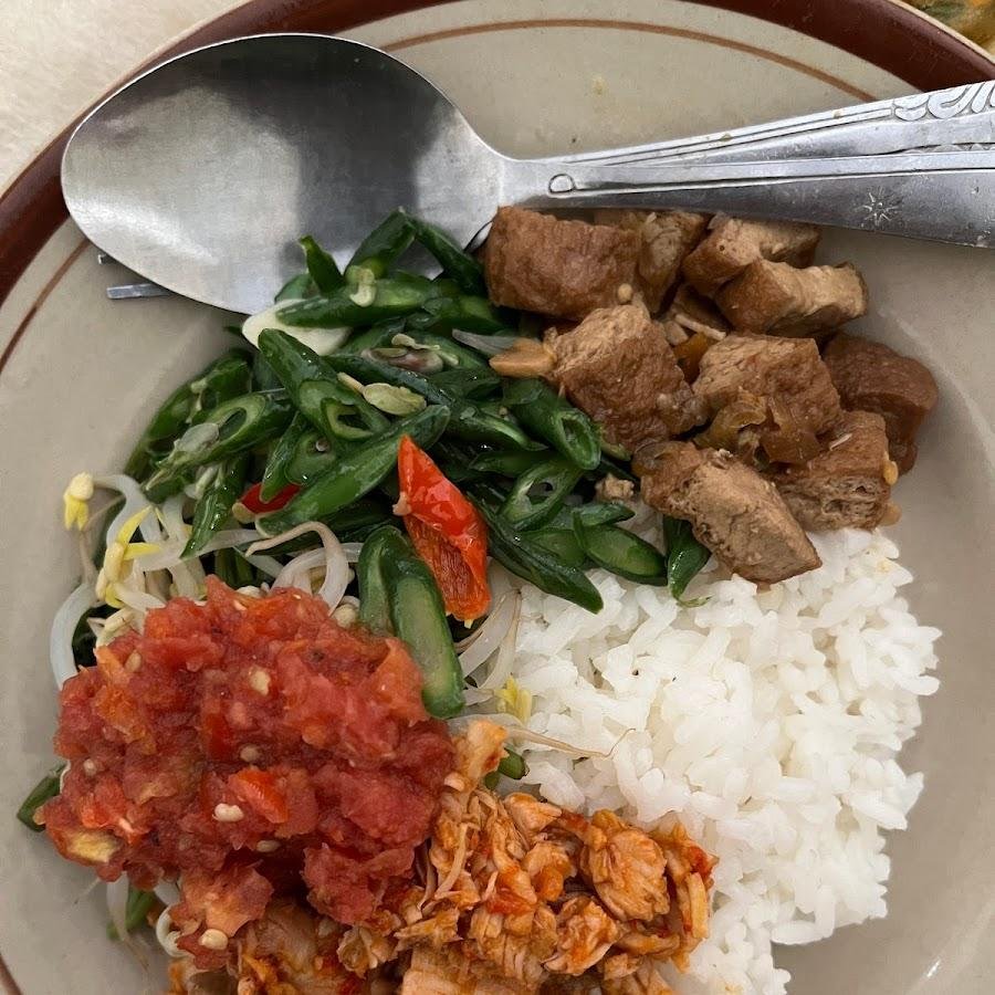 Nasi Balap Uii Ibu Endah, Banteng Baru 7