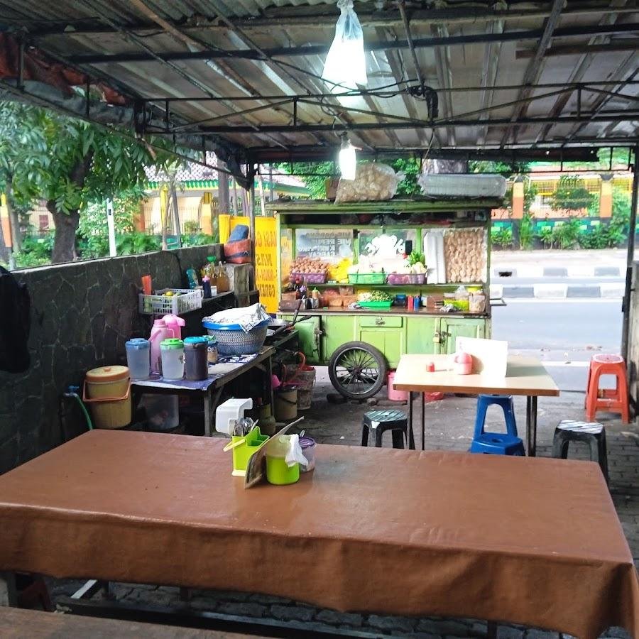 Nasi Goreng Gila 28, Ragunan