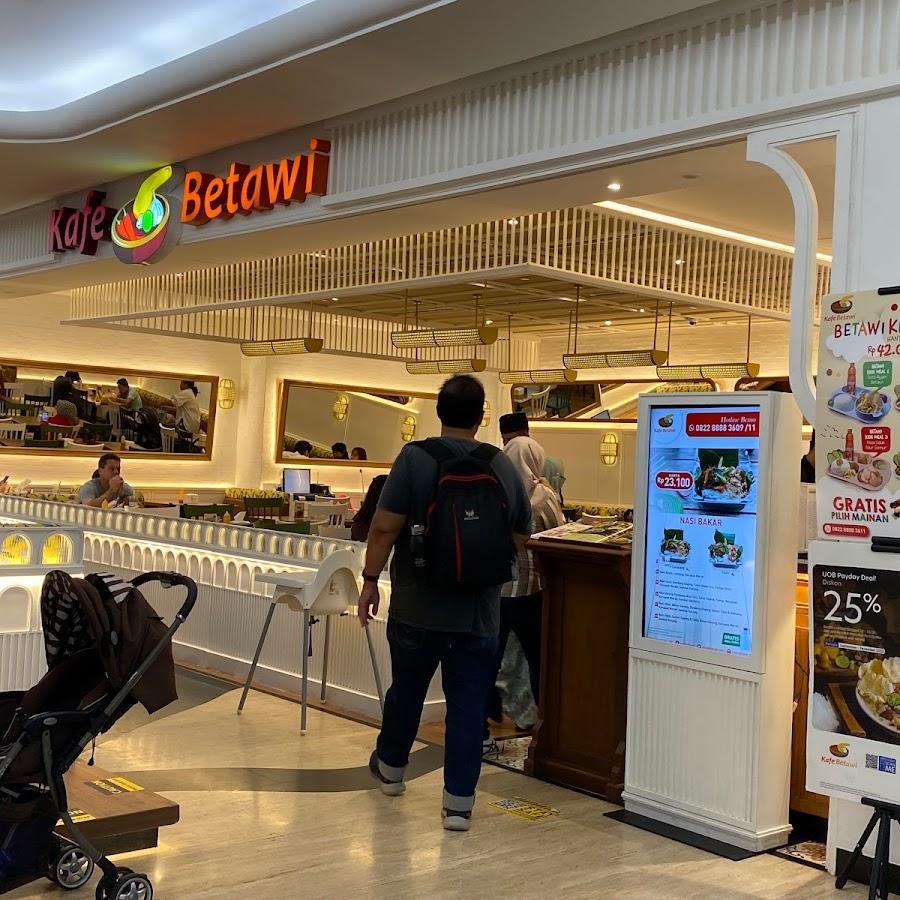 Kafe Betawi, Plaza Indonesia