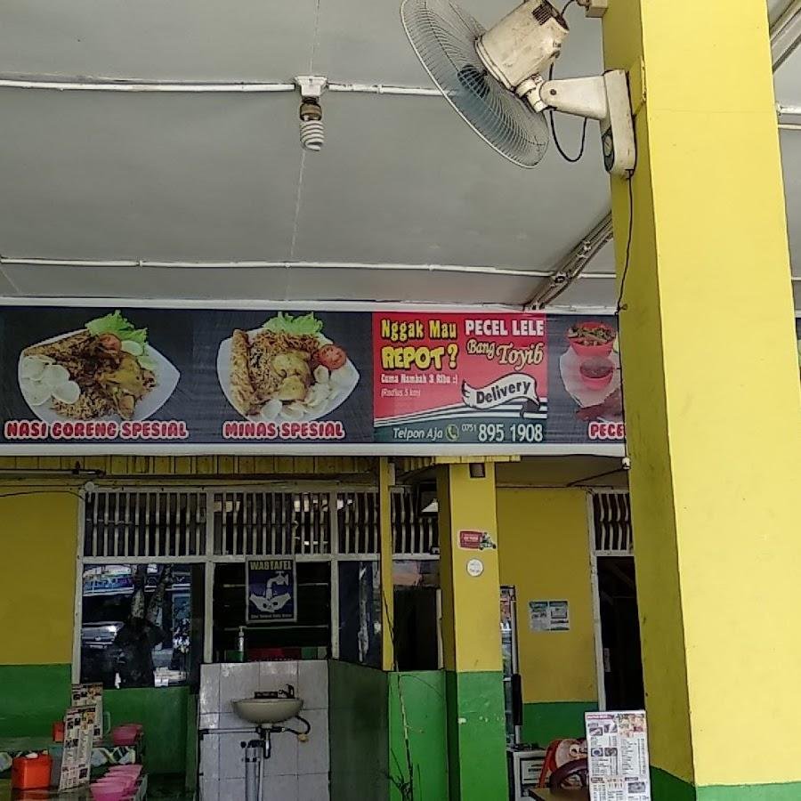 Pecel Lele Bang Toyib, Andalas
