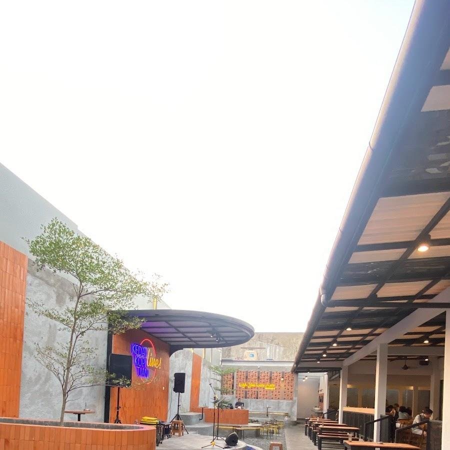 Kedai Kopi Tjan, Kayuputih