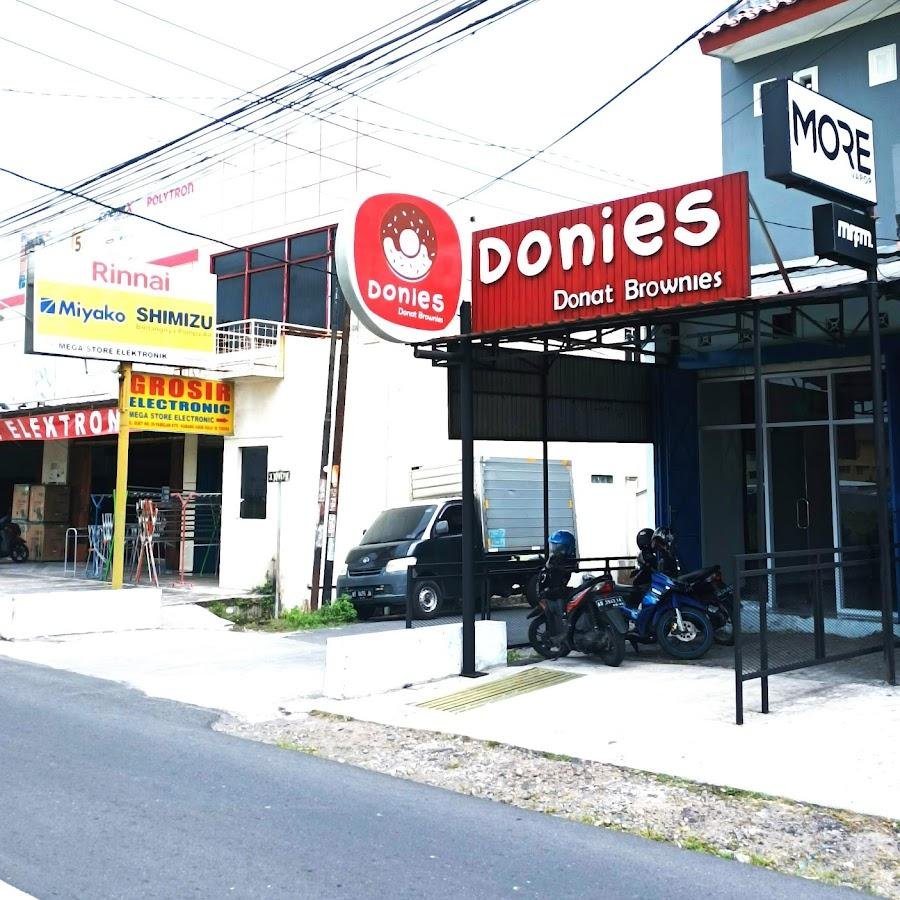 Donies (Donat Brownies), Laweyan