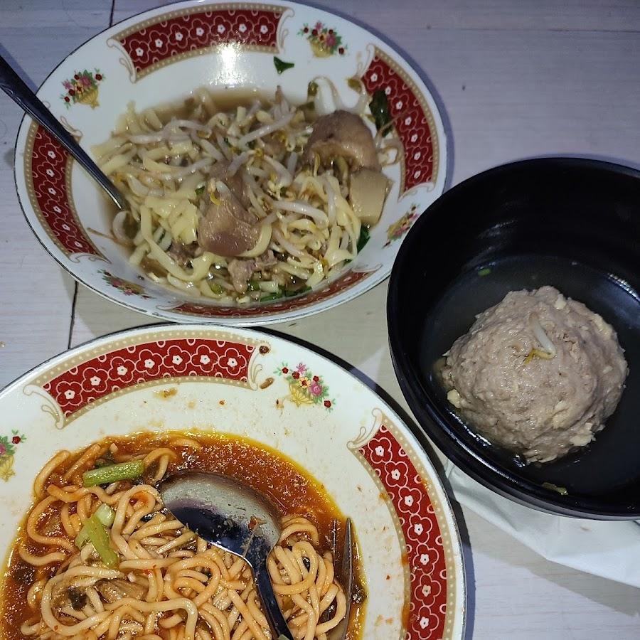 Bakso Termehek-Mehek, Pagarsih