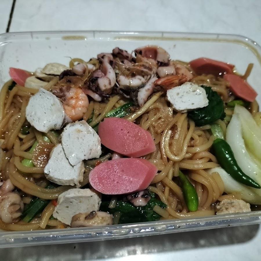 Mie Seafood 77, Batu