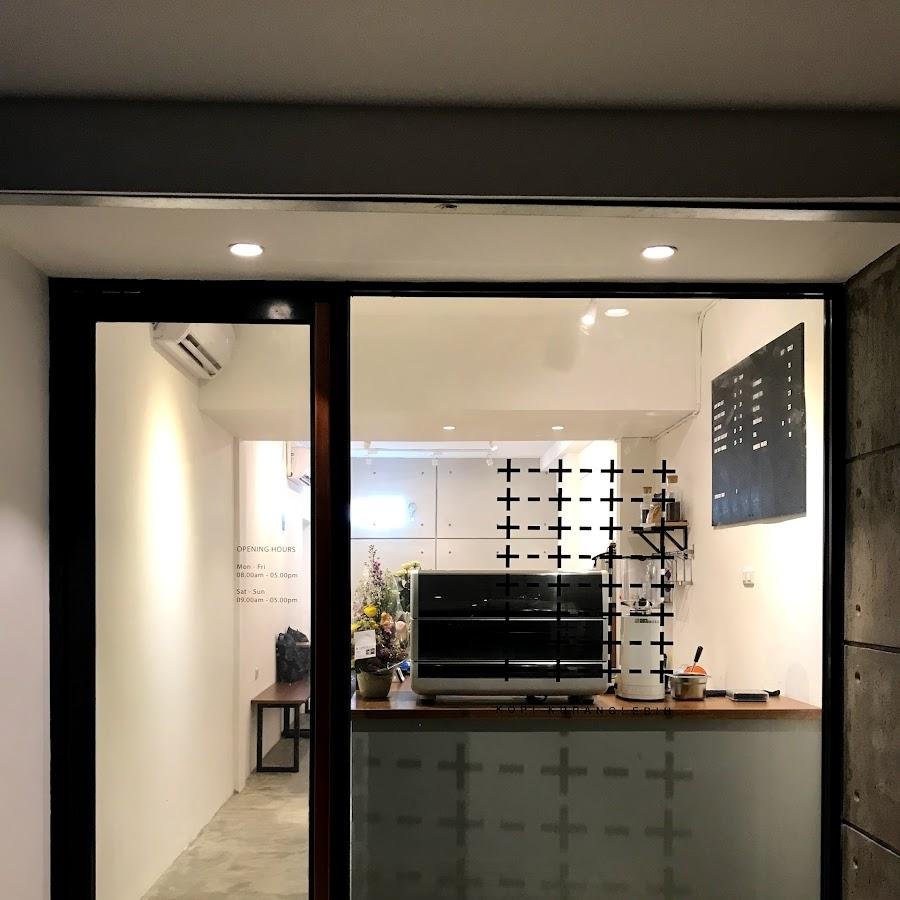 Kopi KurangLebih, Kelapa Gading