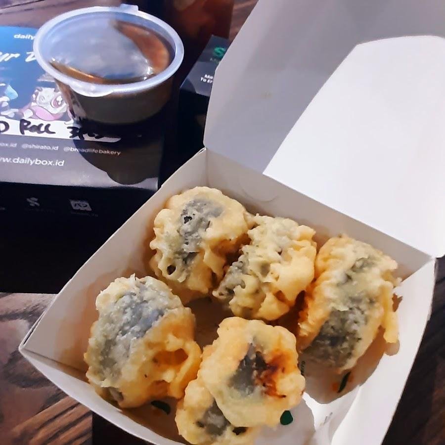 Shirato by Dailybox, Living Plaza Cirebon